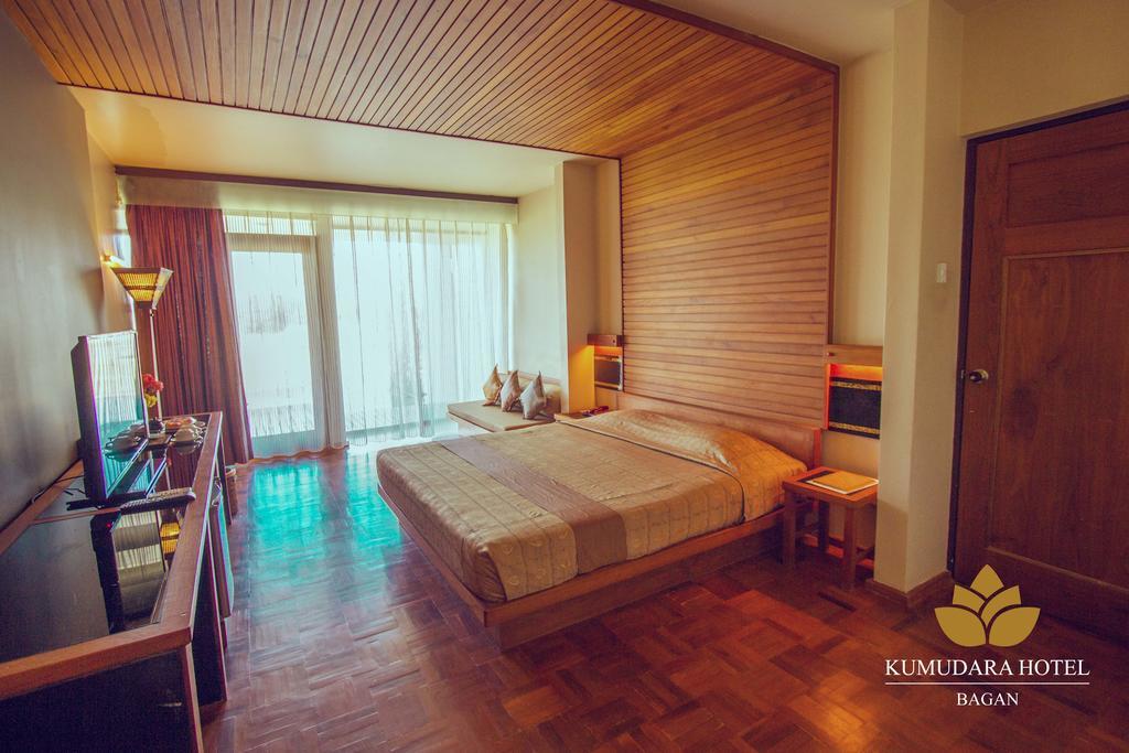 Kumudara Hotel Bagan Habitación foto